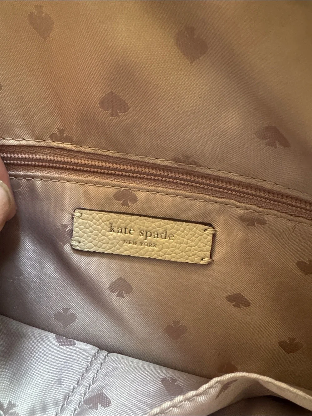 kate spade Pebbled beige purse with Detachable Strap